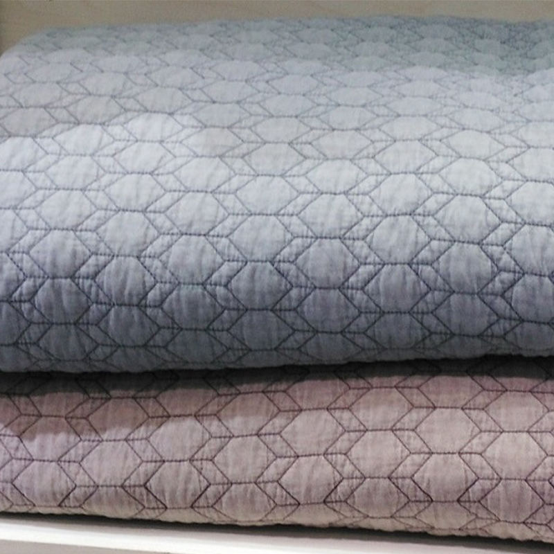 Hvad er vedligeholdelsestipsene til Solid Microfiber Quilt Set?